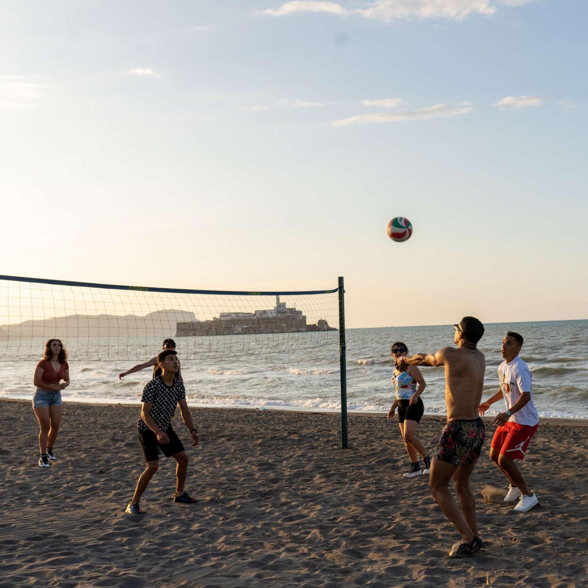 منتجع راديسون بلو الحسيمة المظهر الخارجي الصورة Beach football in Dubrovnik