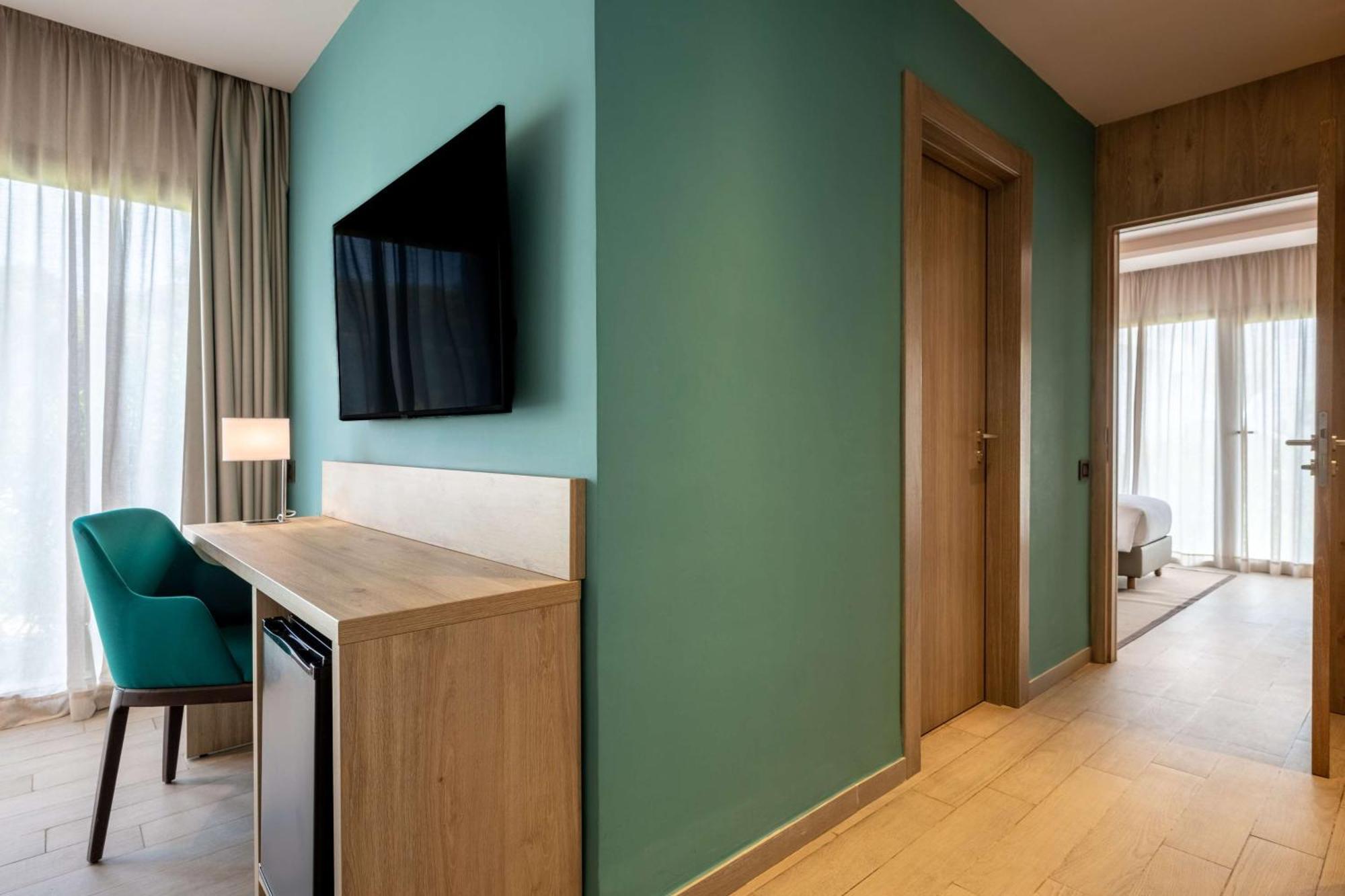 منتجع راديسون بلو الحسيمة المظهر الخارجي الصورة A room at the hotel